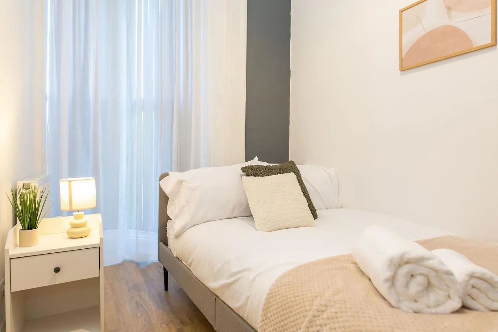 Free Parking | Free Wifi | Smart Tv Apartment Sketty United Kingdom