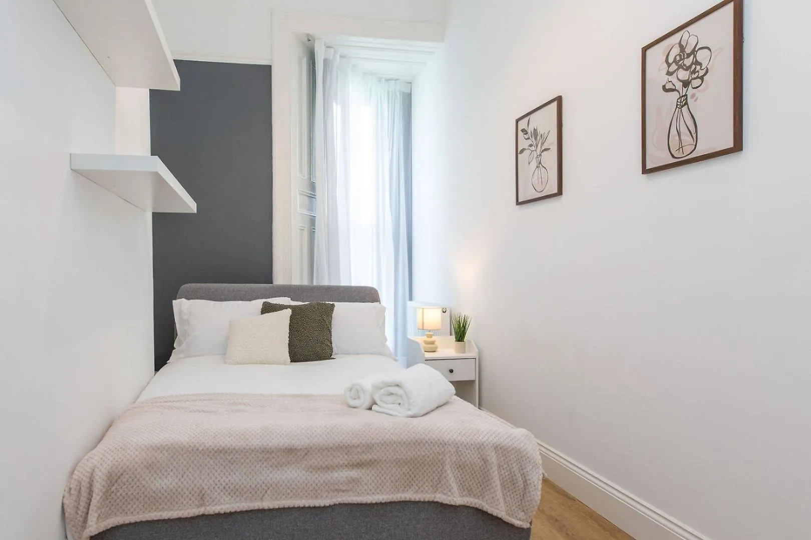 Free Parking | Free Wifi | Smart Tv Apartment Sketty